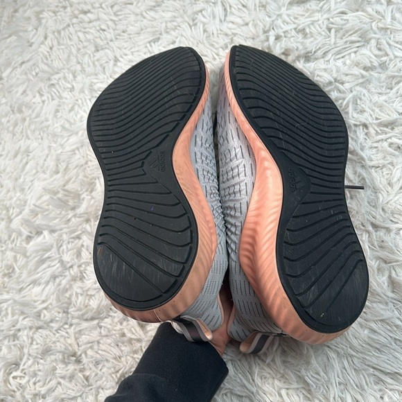 Adidas Shoes - Picture 6 of 7